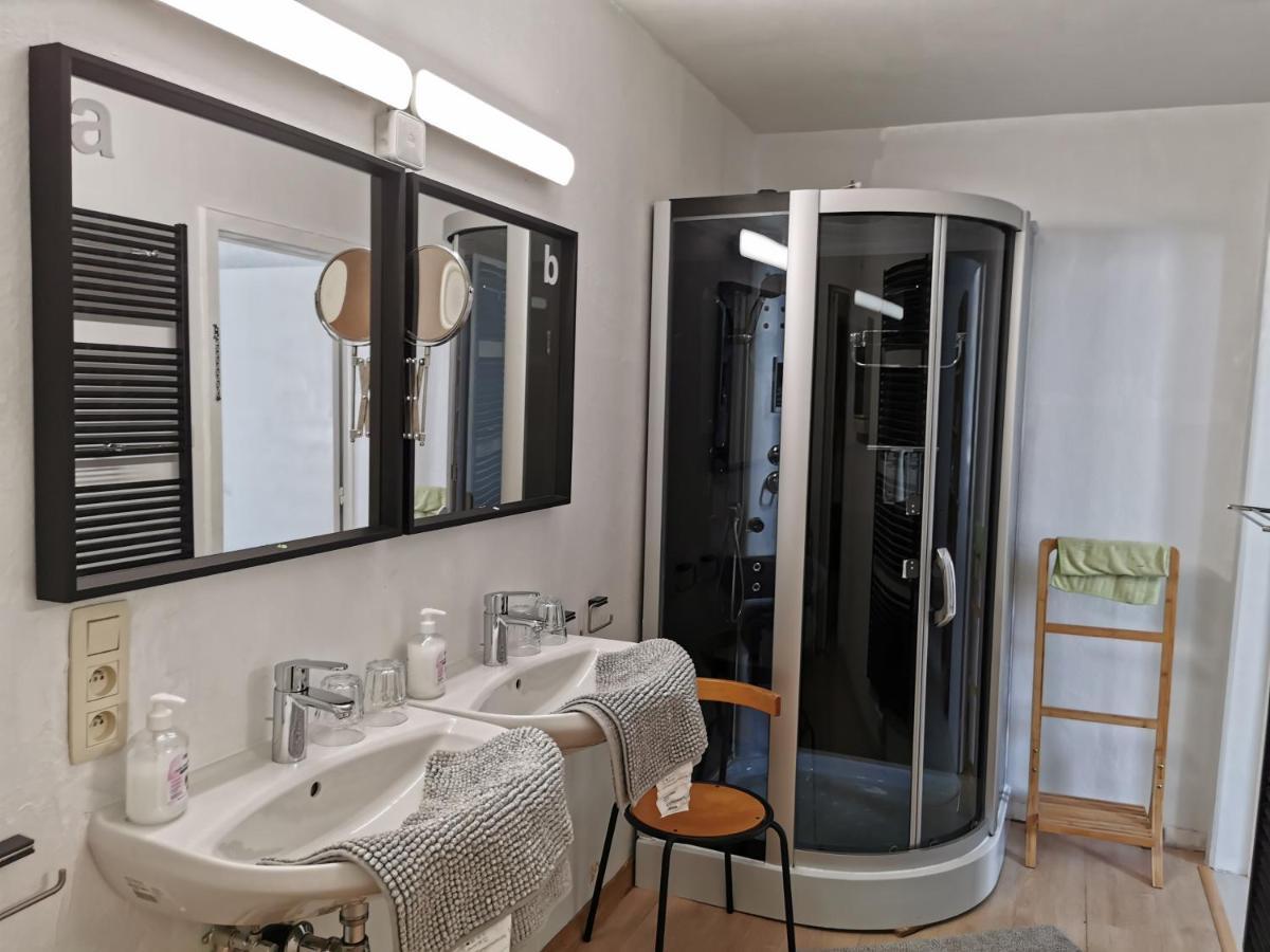 Ostend Backpackers Lodge Экстерьер фото